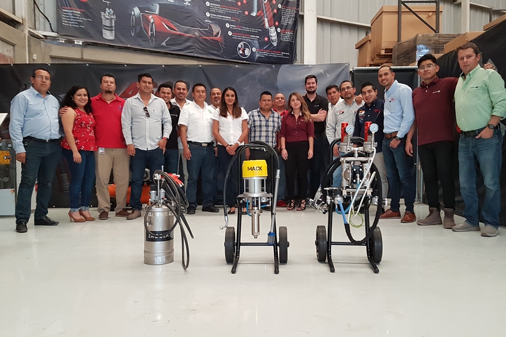 FORMACIÓN TÉCNICA A DISTRIBUIDORES DE SAGOLA MÉXICO