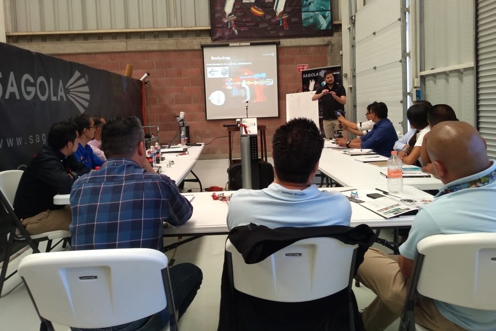 FORMACIÓN TÉCNICA A DISTRIBUIDORES DE SAGOLA MÉXICO
