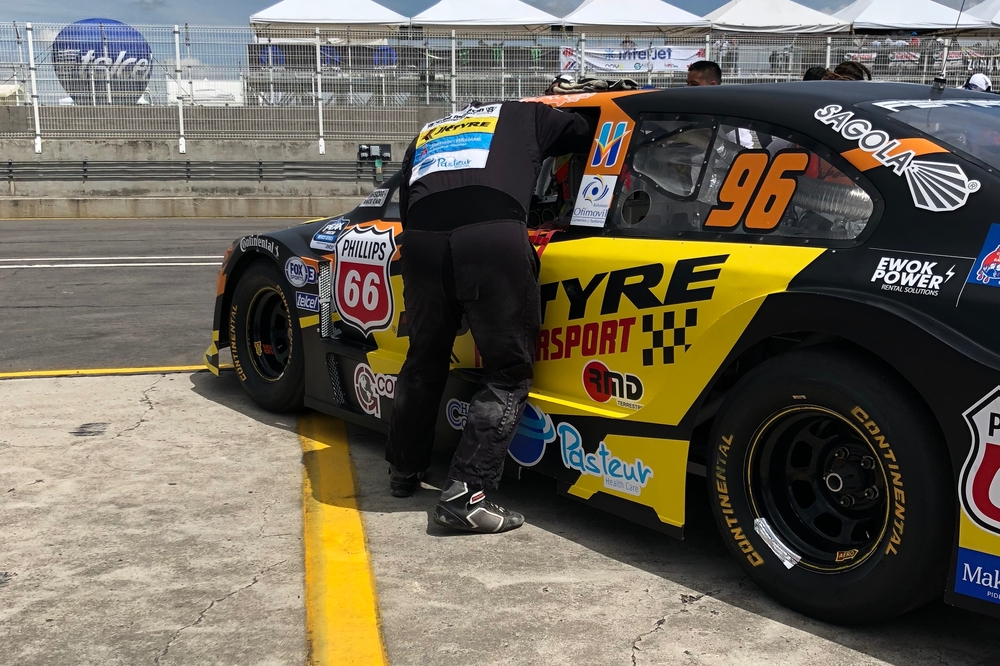 Sagola con Javier Fernández “El Che”-Nascar México