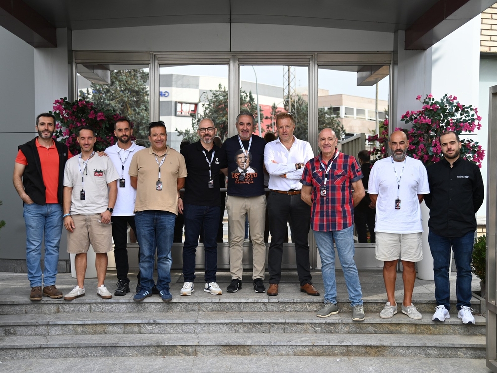 Pinturas Carman, Cañizares Piñero and La Tienda del Pintor visit Sagola's factory
