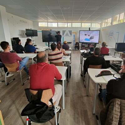 Les cabines de pulvérisation virtuelles SagolaSPRAY™ stimulent la formation professionnelle dans les îles Canaries