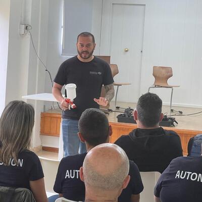 Les cabines de pulvérisation virtuelles SagolaSPRAY™ stimulent la formation professionnelle dans les îles Canaries